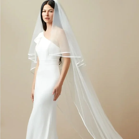 Cathedral Wedding veil - Picture 7 of 8